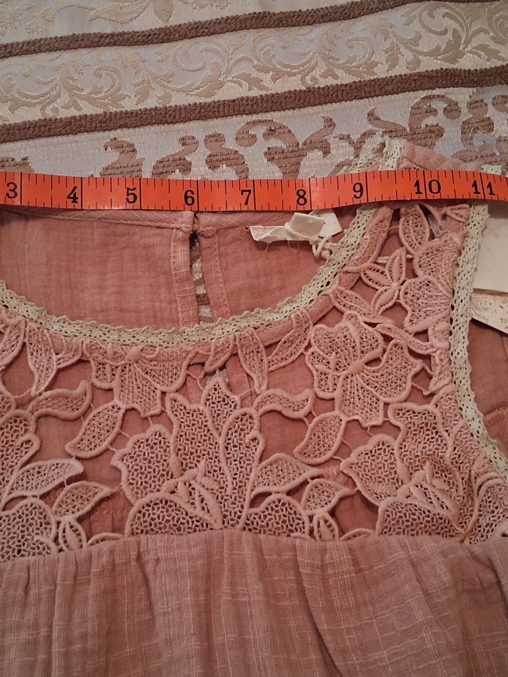 Hem & T H READ Sleeveless Lace Yoke Camisole Top in Blush Peach SMALL NWT - Picture 12 of 13